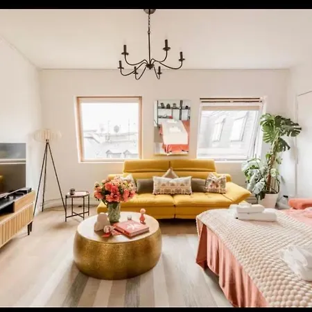 Apartment Prestige Et Elegance Au Coeur Des Champs-elysees Paris